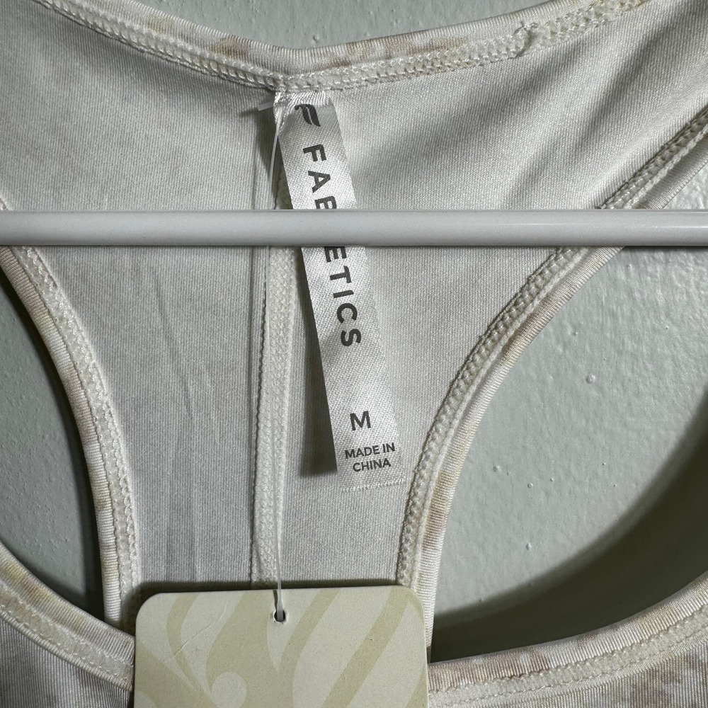 NWT Fabletics Phoenix Lite Racerback Tank - Picture 4 of 5